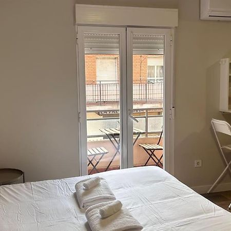 Apartamento Meta Habitat Ramon Lujan B Madrid Exterior foto